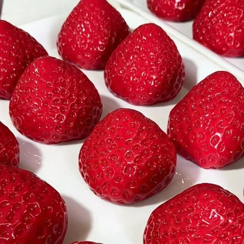 Strawberry Squeeze Toy Fidget  - Party Games Event recension och pris